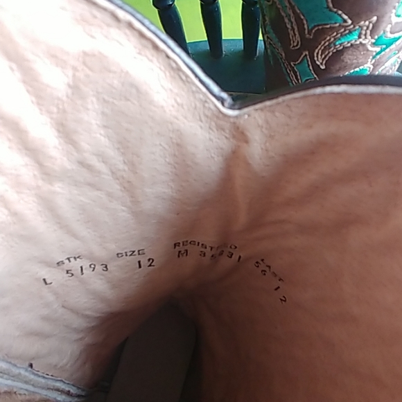 CIRCLE G COWGIRL BOOTS - Picture 6 of 8